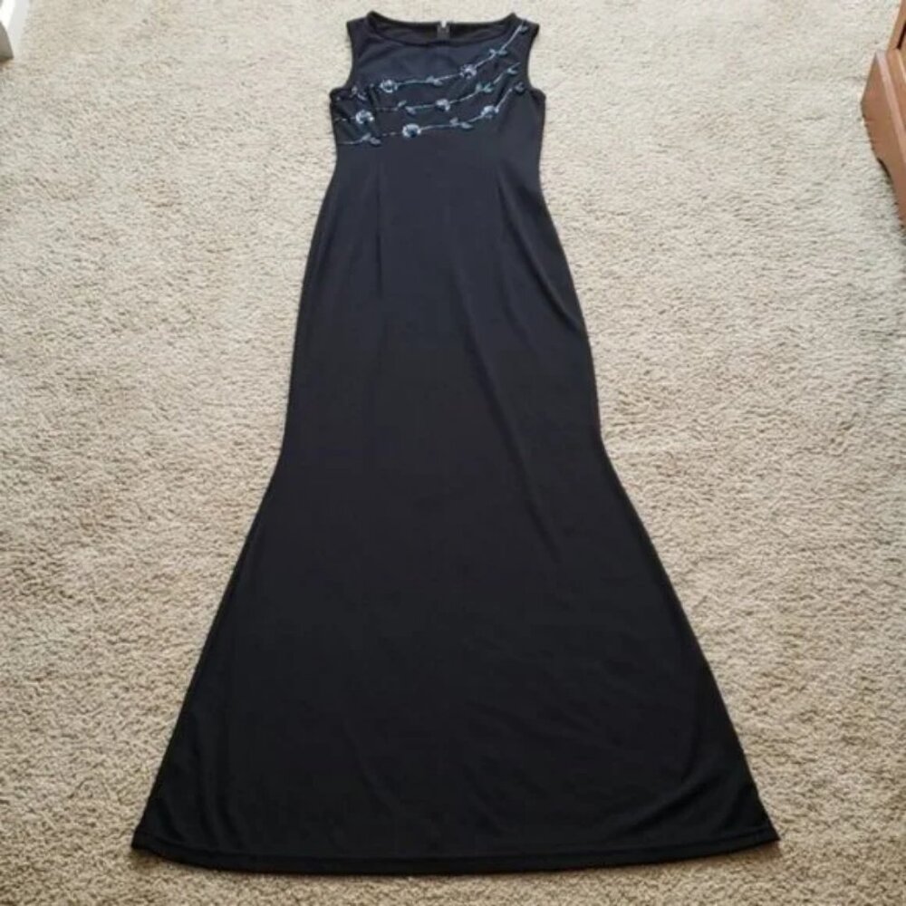 🎉 Pren Tan beaded tulip Gown 🎉